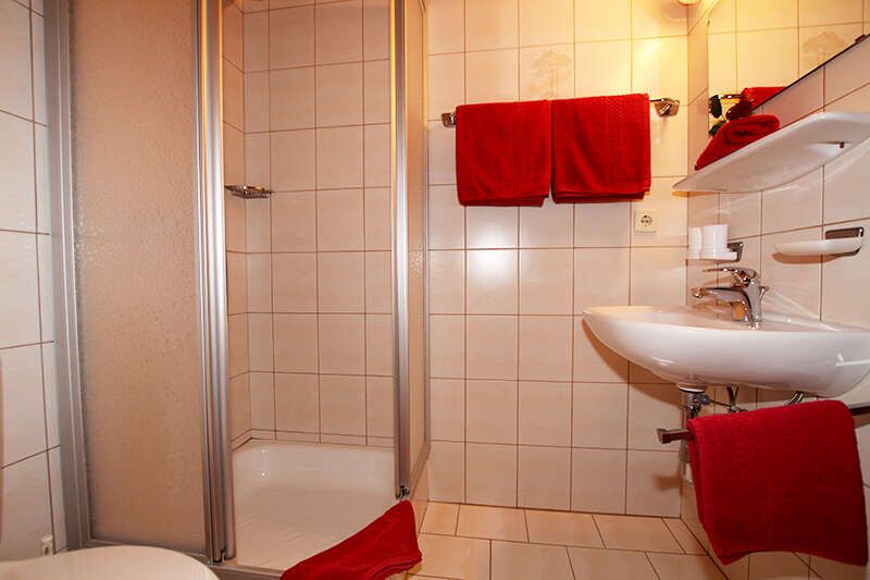 Bathroom in the room in Haus Martina in Serfaus, Tyrol
